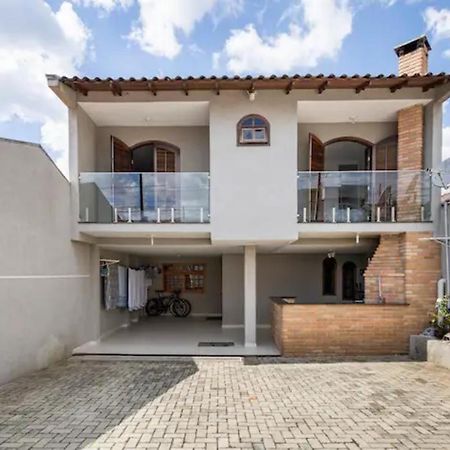 Quarto Em Casa Da Familia Anton São José dos Pinhais エクステリア 写真